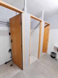 Budget Stay Near MRT Shaw