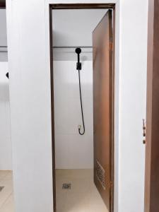 Budget Stay Near MRT Shaw