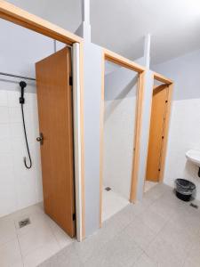 Budget Stay Near MRT Shaw