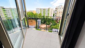 2 room Apartment with AC, Vienna Gate 4