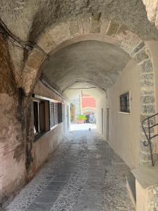 Il carruggio di Vezzano