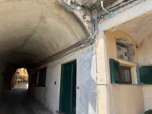 Il carruggio di Vezzano