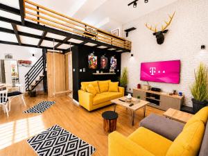 Lifestyle Gallery Apartment