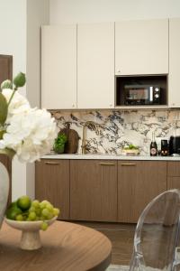 Movo Royal Old Town Apartment