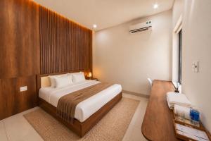 Private Pool Villa - Spacious 6BR - Near My Khe Beach - Families & Groups