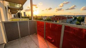 Air conditioned 2 room apartment with terrace, Prievozska street