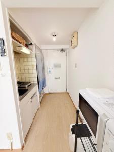 Shinjuku Center新宿中心! !Shinjuku Kabukicho! 3min walk! JR 新宿!地铁站步行3分 !新宿歌舞伎!阳光的超大阳台 俯瞰明大街街景!著名连锁大型公寓!一层24小时保安常驻605