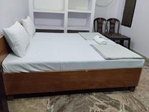 Alpha guest house