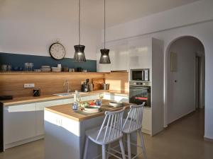 Sunset Rocks Residence