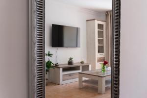 Tenerife Stay Los Cristianos 3 Bedroom Pool Apartment