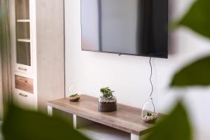 Tenerife Stay Los Cristianos 3 Bedroom Pool Apartment