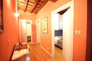 Casa storica per 9 ospiti nel Quadrilatero Romano!