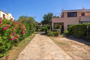 Relax by the Sea and Rocks! 5-minute walk to the sea
