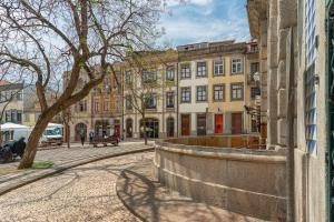 Gorgeous and central flat w. view to charmy square
