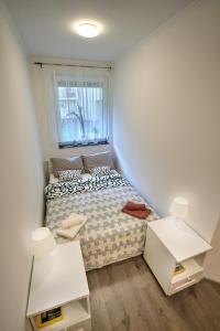 Comfortable 2BR Garden Apt with AC & Free Parking