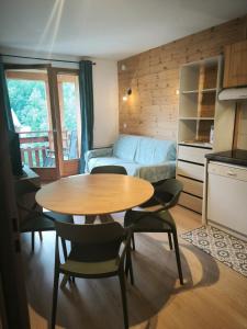 Bel appartement au pied des pistes avec terrasse ensoleillée - Pelvoux-Vallouise