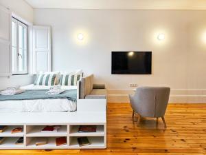 Bright and Cozy Loft in the City Center