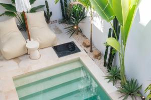 Villa with Sunken Cinema Lounge Berawa Canggu