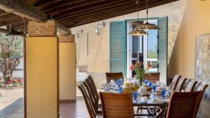 VILLA LE SORBE 12, Emma Villas