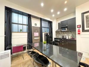 UrbanFlat 55 - Iconic Flat in Parisian Historic Passage