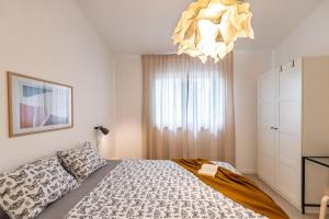 Cute&comfy apartment with outdoor space -new built