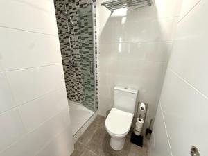 Flateli Santa Eugenia 22