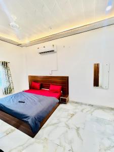 Hotel shanti palace