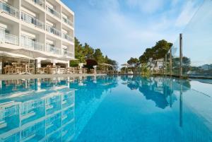 Grupotel Ibiza Beach Resort - Adults Only