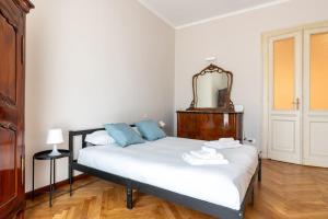 -Porta Nuova - Molinette- Suite x7 - Balcony - WiFi