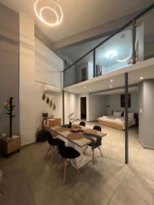 Thissio Luxury open-plan loft