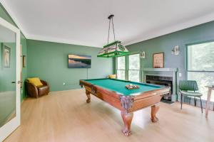 Scenic, Spacious Riverside Retreat Ropeyarn