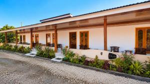 Homestay Sadikin Scar Reef Beach Jelenga