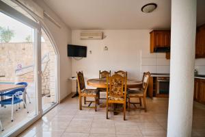 Apartment Aria with private heated pool