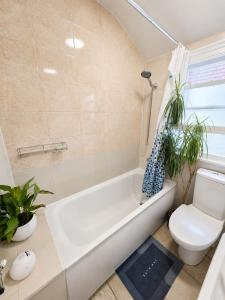Cosy Room Wimbledon Fast Links to Central London