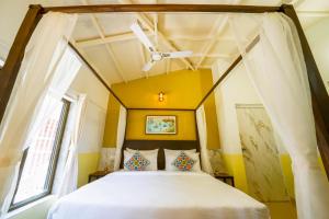 ReSync Areca - 3BR villa with Pool, Private Theatre, Snooker Room and Curated Meals