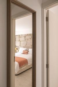 Modern 2-bed apartment with view to Clerigos Tower