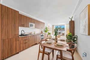 Luxury 2BR Apartment near Puerto Banús w Sea Views
