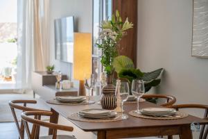 Luxury 2BR Apartment near Puerto Banús w Sea Views