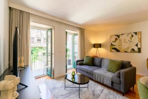 Flat with cozy balcony in the heart of city center