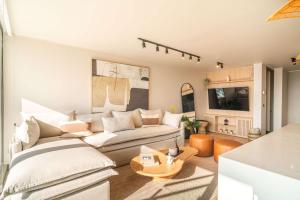 HOM I AltoLasCondes I Parking I Terraza I Jacuzzi
