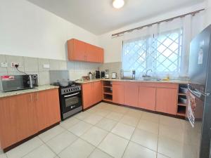 Maries 2bed Lakebreeze all-ensuite,Milimani ksm 3