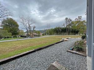 Love Shack Cozy, Affordable Cabin in Downtown Bryson City