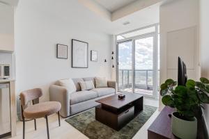 Escarpment Views - Luxury 1BR Condo - Resort-Style Amenities in North Burlington