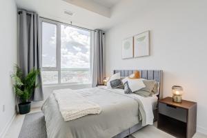Escarpment Views - Luxury 1BR Condo - Resort-Style Amenities in North Burlington