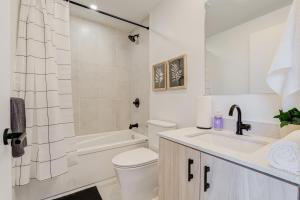 Escarpment Views - Luxury 1BR Condo - Resort-Style Amenities in North Burlington