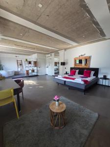 Young Learning Hotel