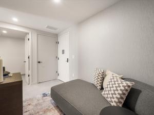 First 2202 Stylish Miami City Residence