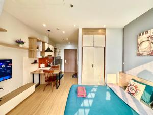 Modern Studio with Panoramic Lake and Skyline Views