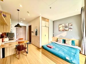 Modern Studio with Panoramic Lake and Skyline Views