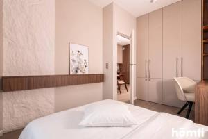 Beige Harmony Apartment - homfi Collection